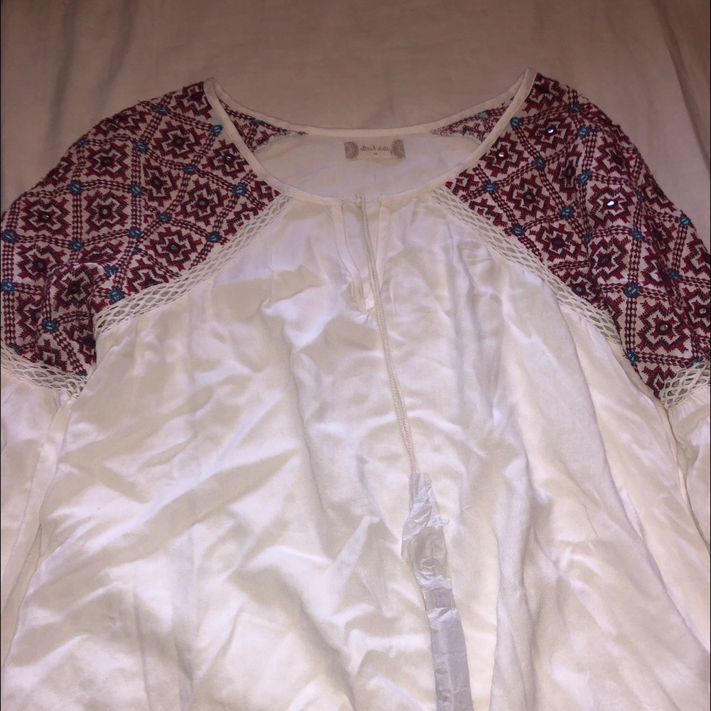 altard state long sleeve cream and colored shirt